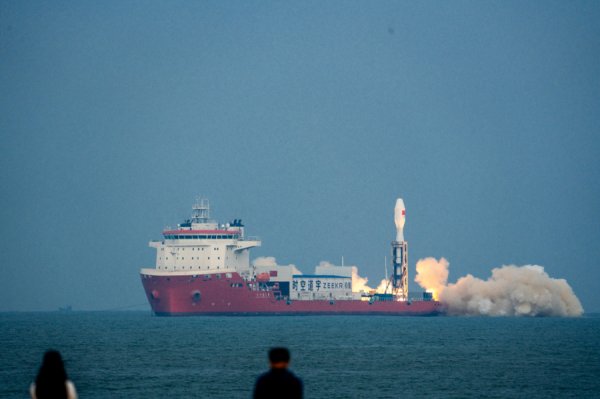 日升策略 浙江民营“星链”建成！台州湾新区造卫星，“浙BA号”冲向太空